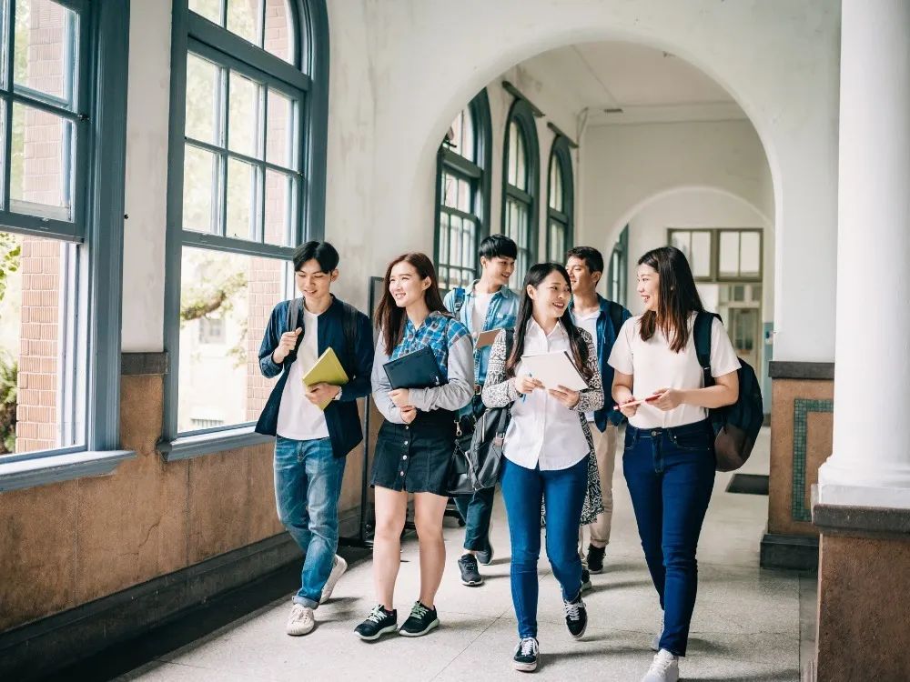2025 Renting in HK Guide for Students and IANG Graduates - 2