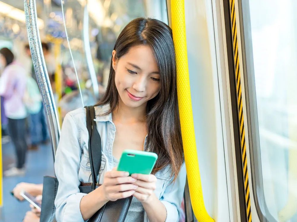 香港地鐵全面指南 - MTR路線圖、免費WiFi、早鳥折扣、港鐵即時賞 - 1
