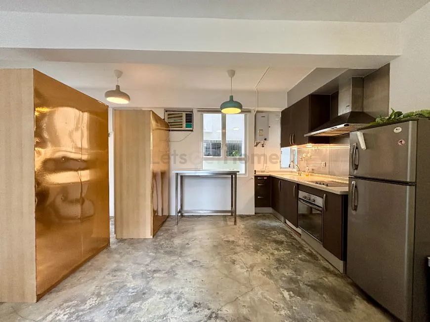 Woodland Court - 1