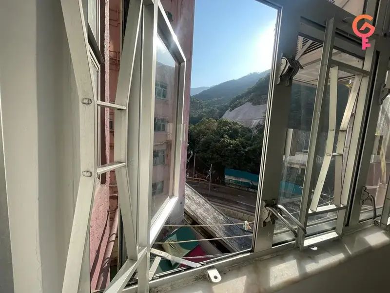 Tak Lee Building - 2