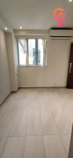 Universal Building - 7