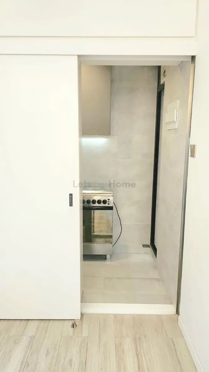 良基大廈 - 10