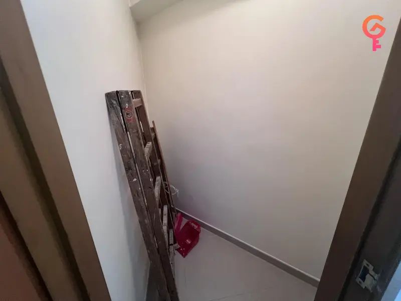 B座 - 12