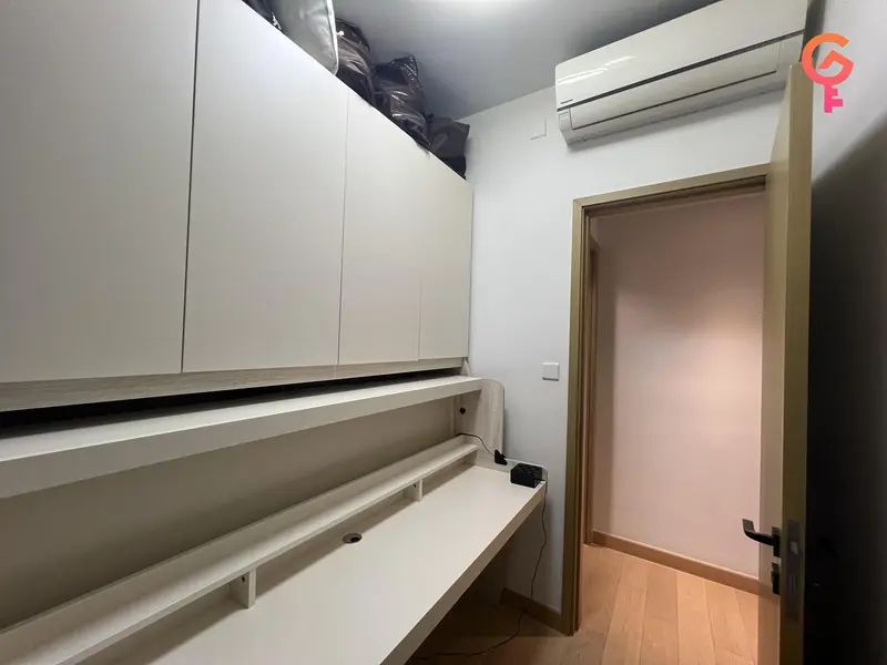 1B座 - 6