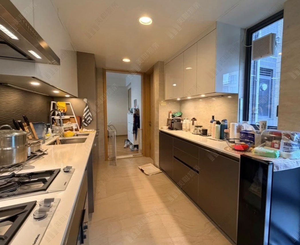 Alto Residences Tower 1 - 7