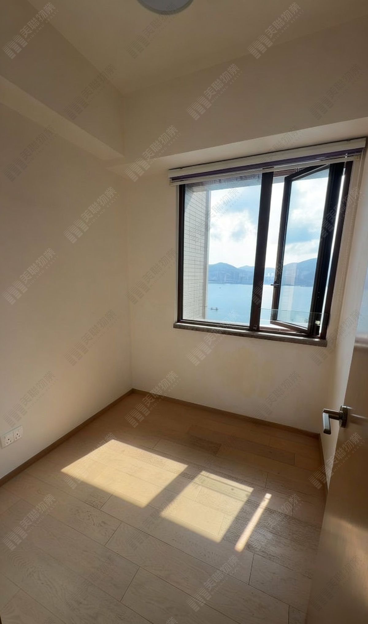 Lohas Park Phase 6 LP6 Tower 1 - 2