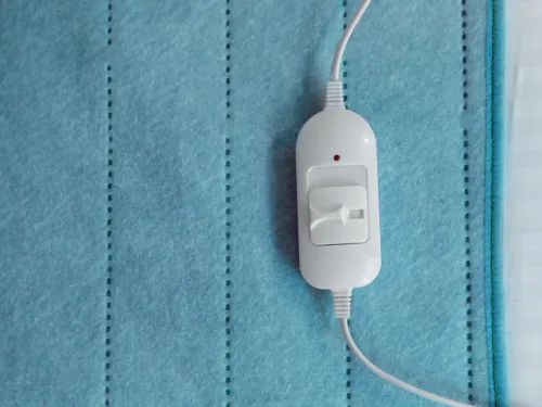 【寒冷天氣】消委會電暖氈評測 9款安全測試不合格 附選購及使用貼士+清潔保養方法 - 3
